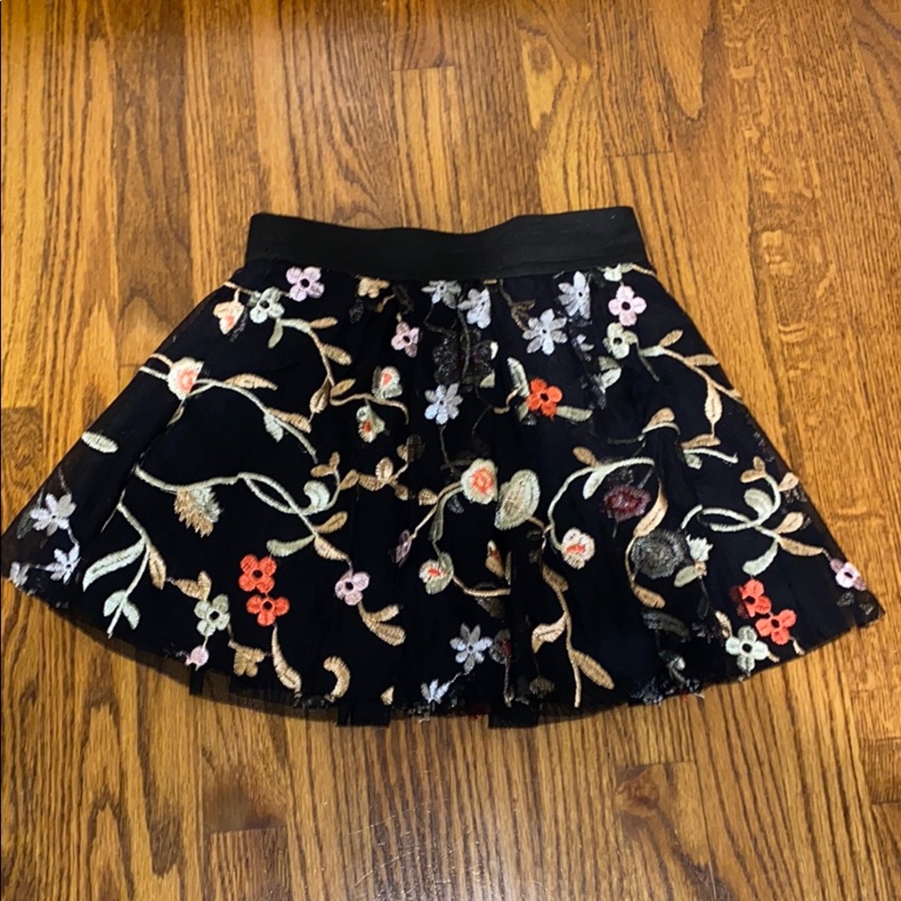 beautiful girls flower skirt
